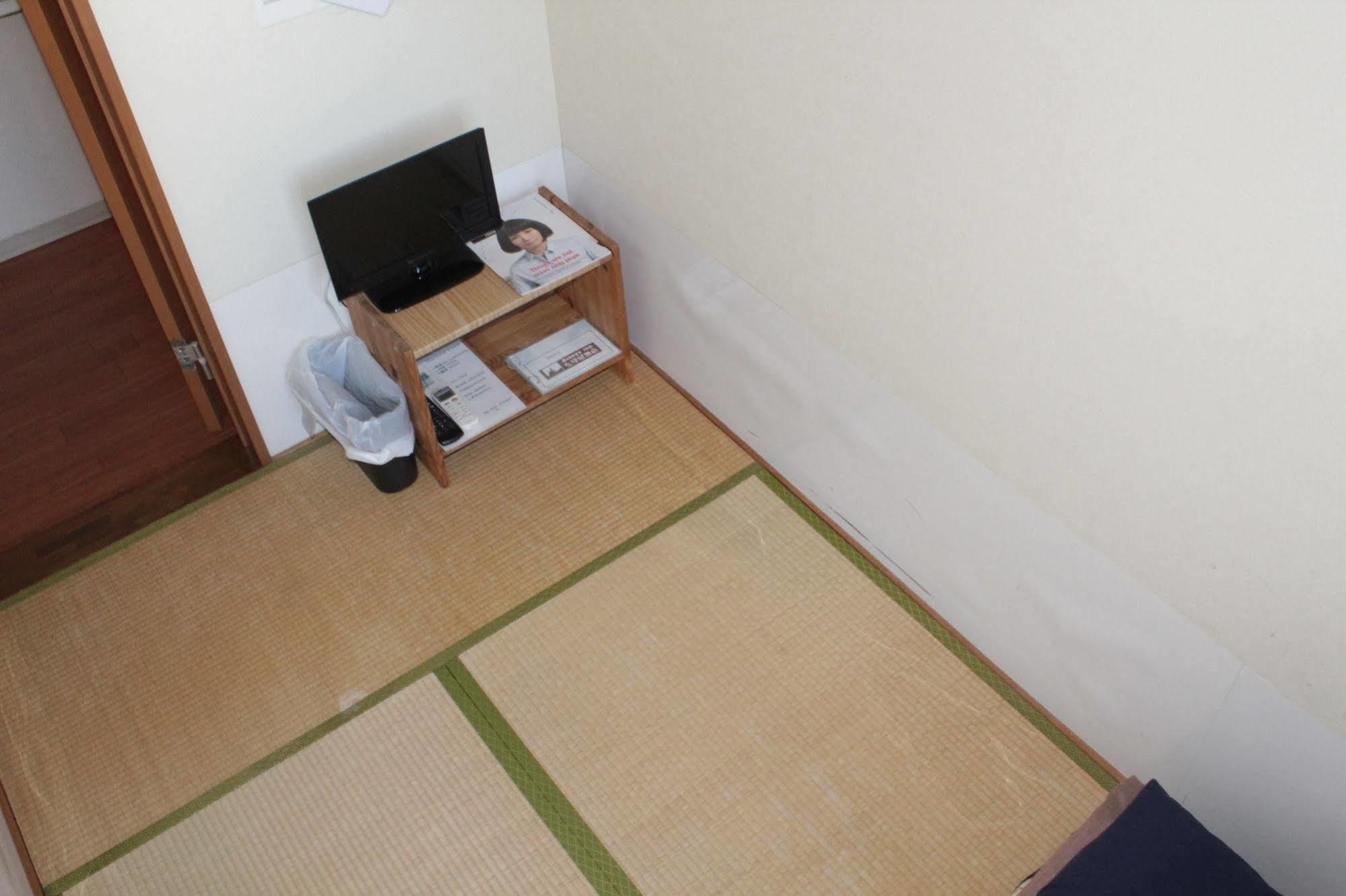 Aizuya Inn Tokyo Bagian luar foto